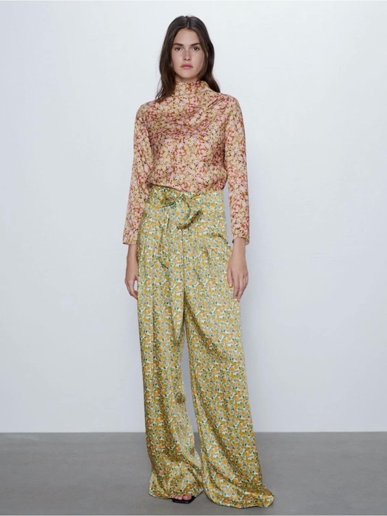 Zara Pants - Zara Wide Leg Ditsy Floral Silky Tie Waist Pants Size Large Palazzo Trousers